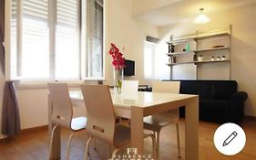 New!Bright & Central Apartment